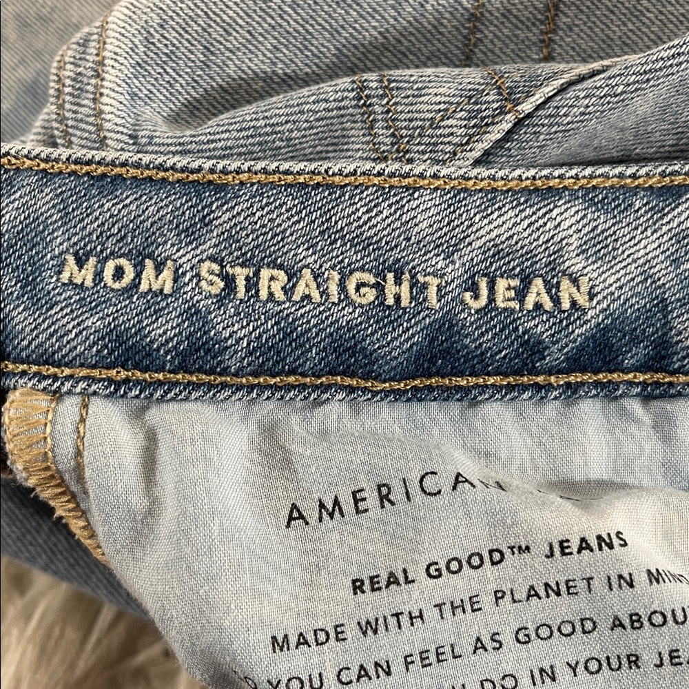 AMERICAN EAGLE AE Stretch Mom Straight Denim Jean Size 2 - Picture 10 of 15